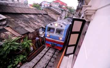 Vì sao ngành đường sắt Việt Nam lạc hậu so với thế giới?