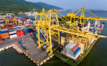Cảng hàng không và cảng biển miền Trung hấp dẫn các nhà đầu tư
